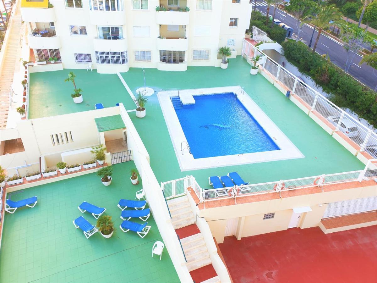 Fabulous Apartment In Front Of Sea & Marina With Incredible Views Εστεπόνα Εξωτερικό φωτογραφία