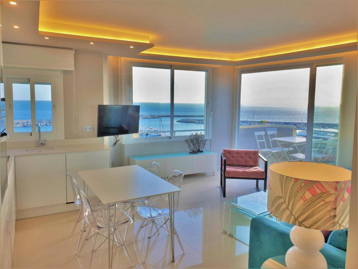 Fabulous Apartment In Front Of Sea & Marina With Incredible Views Εστεπόνα Εξωτερικό φωτογραφία